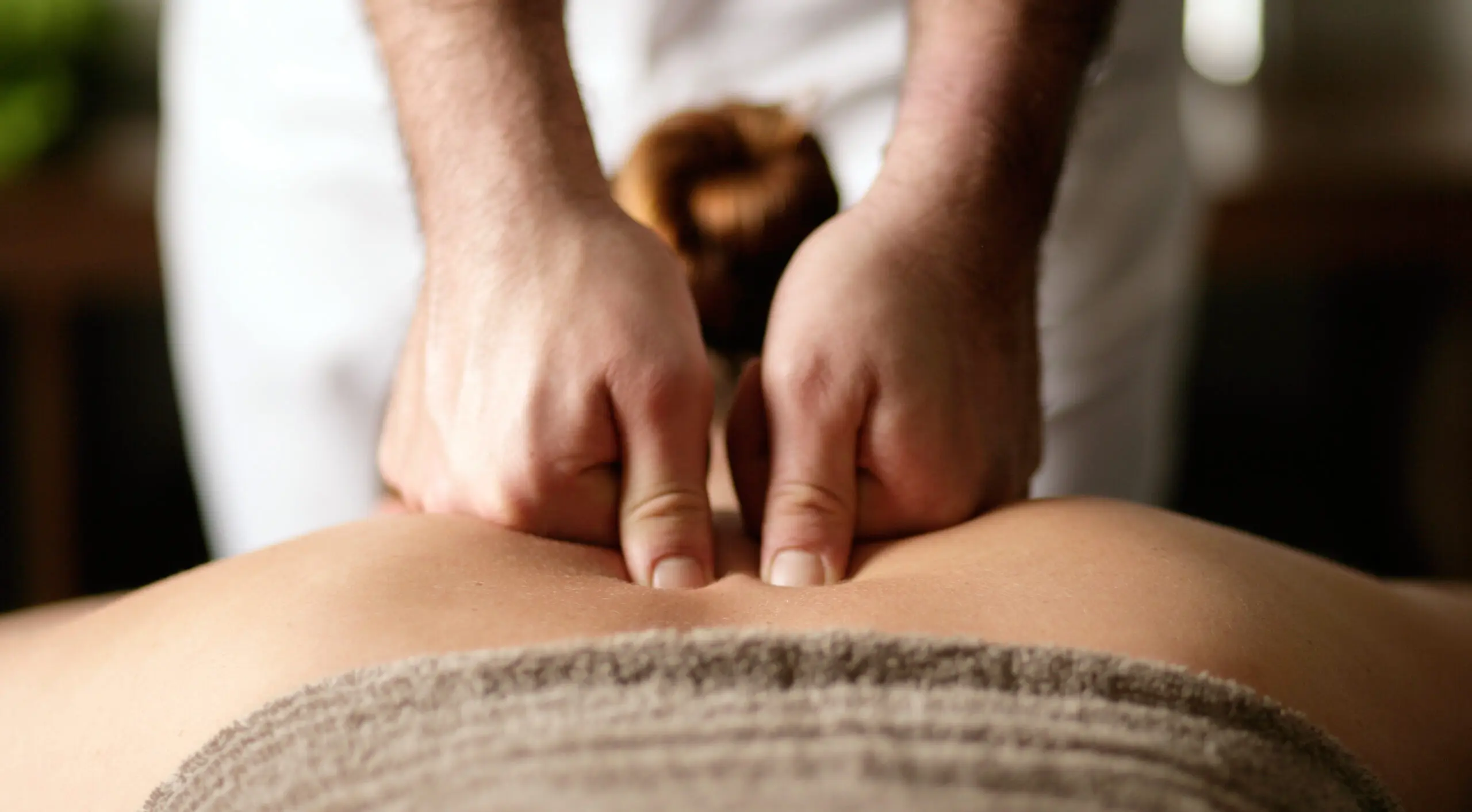 Osteopathie Behandlung PHYSIOLounge Neumünster