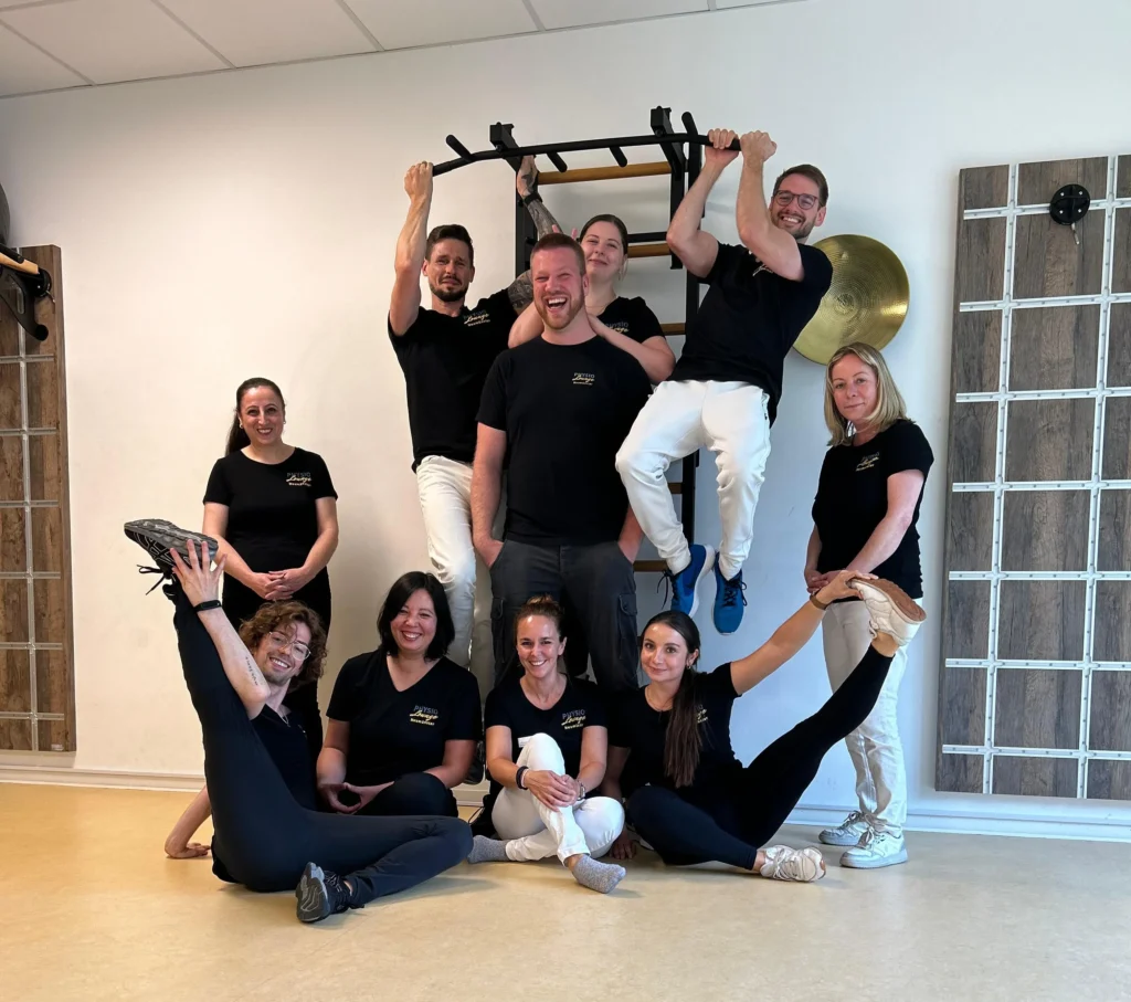 Das Praxisteam der PHYSIOLounge Neumünster – erfahrene Therapeuten